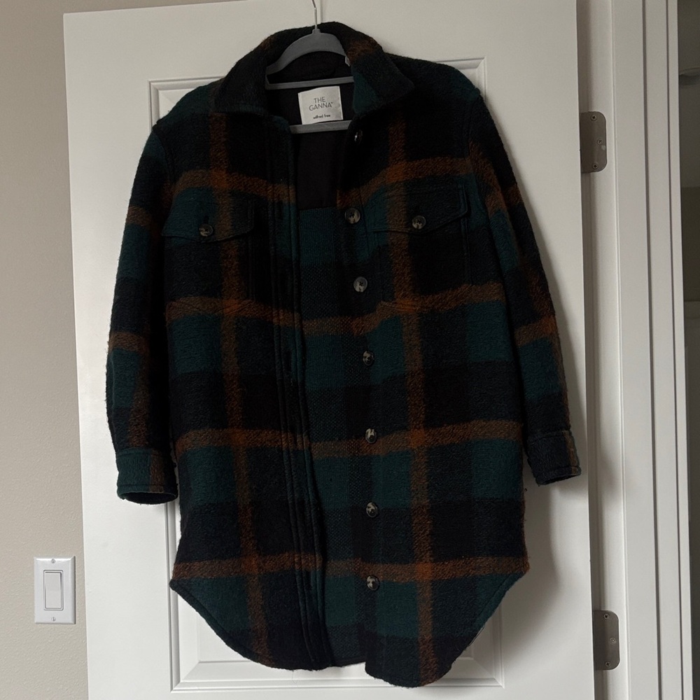 Aritzia Wilfred Free The Ganna shirt jacket